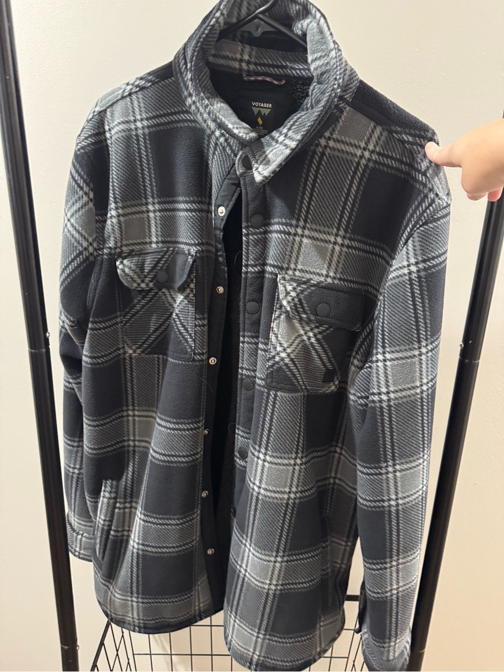 Voyager Men’s Black & Gray Plaid Fleece Shacket